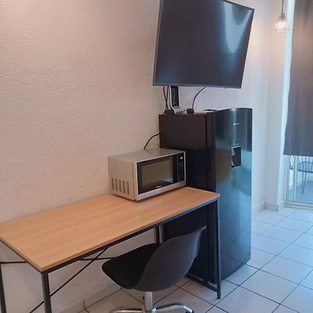 Lovely Studio Apartment With Balcony Ac & Wi-Fi, Minutes From Downtown! Zihuatanejo Exterior foto